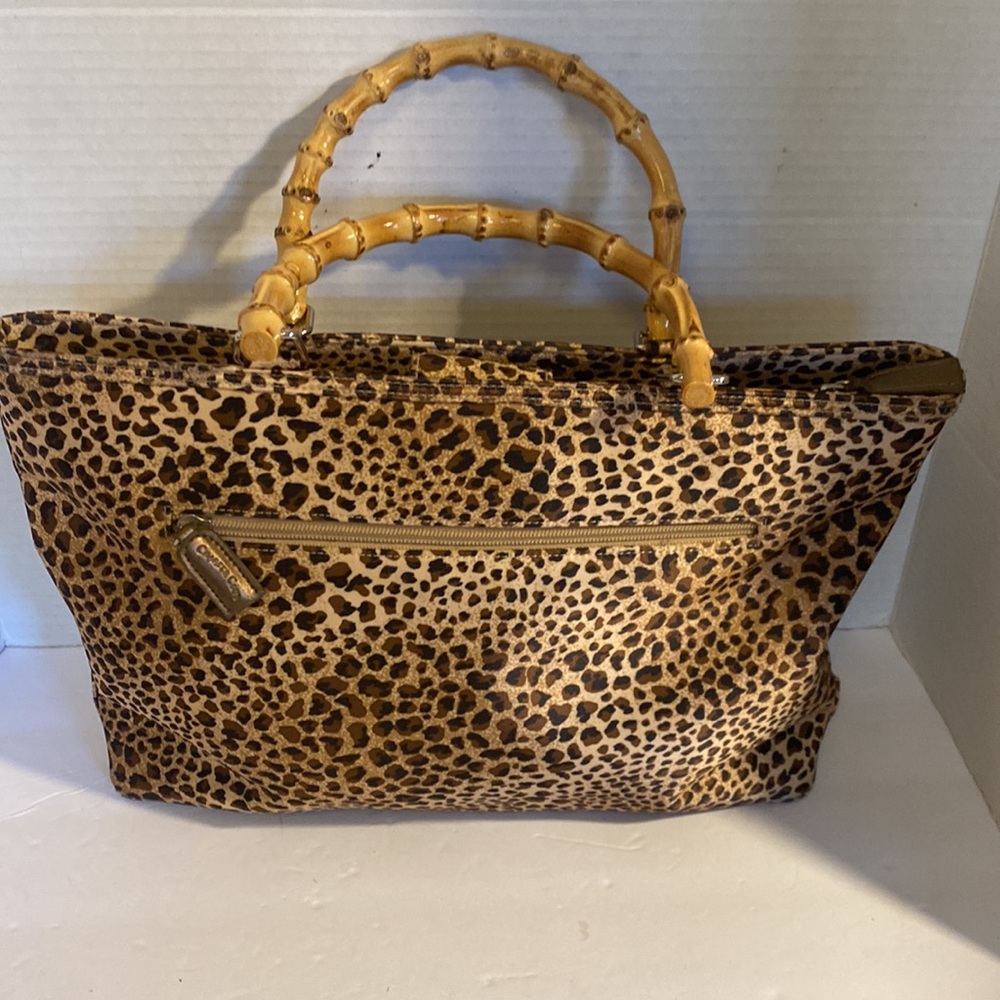EUC. Satin leopard animal print material with wooden handles handbag.